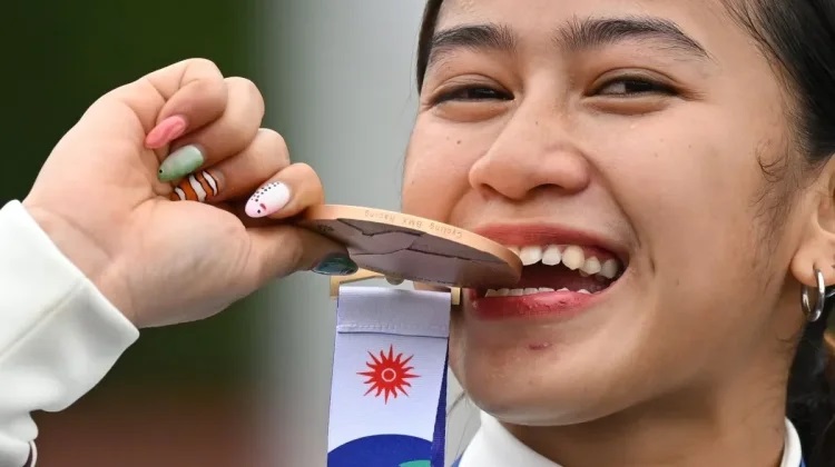 Bangkit dari Musibah Cedera dan Operasi, Jasmine Azzahra Sabet Medali Perunggu BMX Racing Asian Games 2026